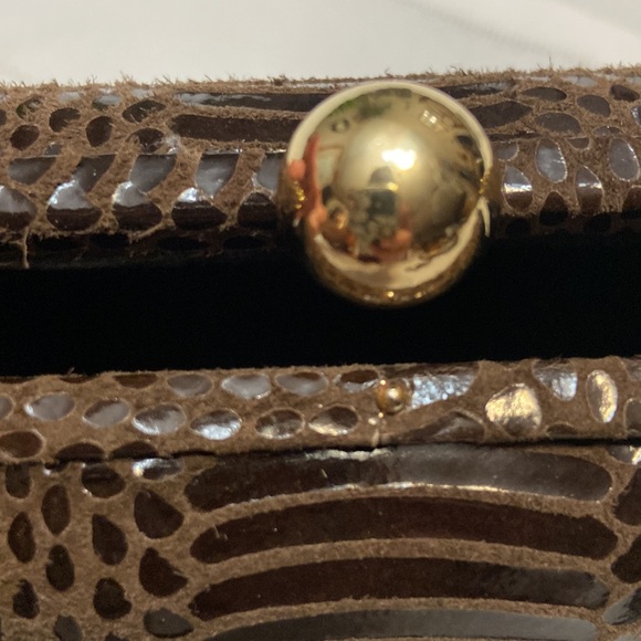 Vintage Leather Mini Hand Clutch Snap Closure Bag - Super Cute & Stylish! - Picture 7 of 14